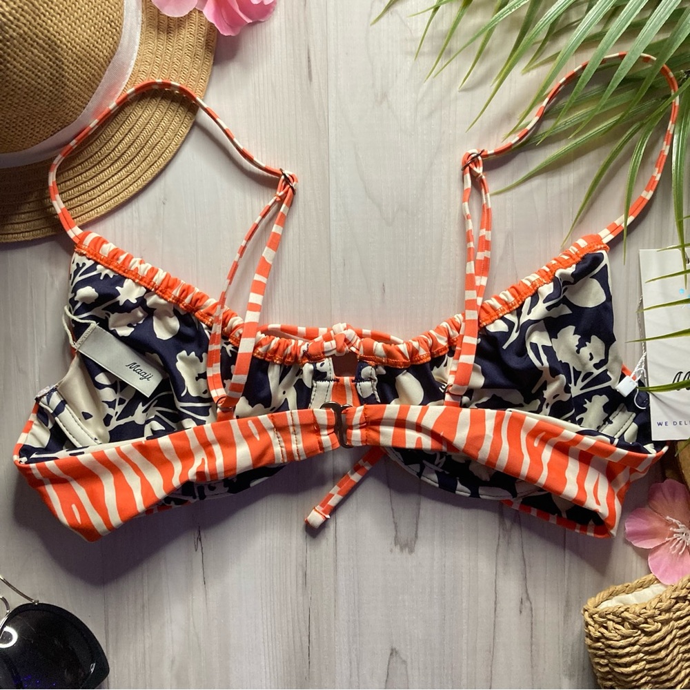 Maaji • Reversible Jade Floral Animal Print Ruched Underwire Bikini Top - Picture 5 of 11